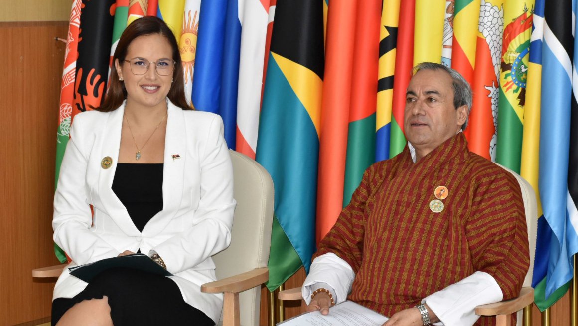 Turkmenistan NASLOVNA.jpg