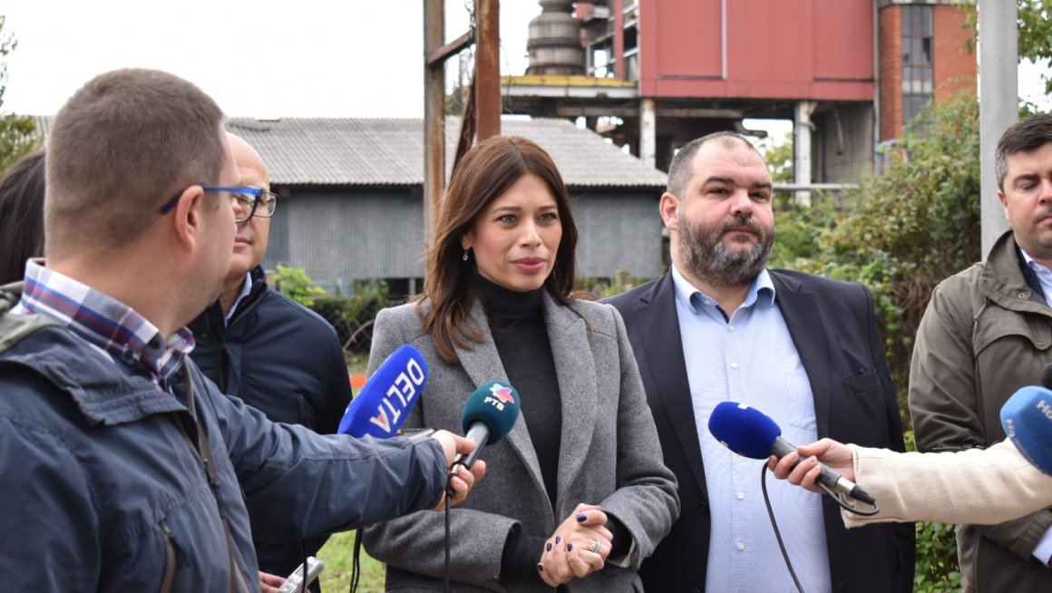 Вујовић: Чистимо 200 тона историјског опасног отпада из ХИНС-а