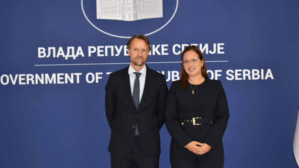 Sara Pavkov Sara Pavkov